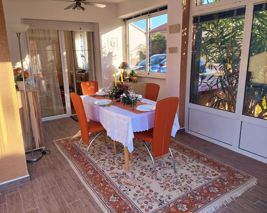 Apartman Nelamore - Krk Town, 300 Meters To The Beach Εξωτερικό φωτογραφία